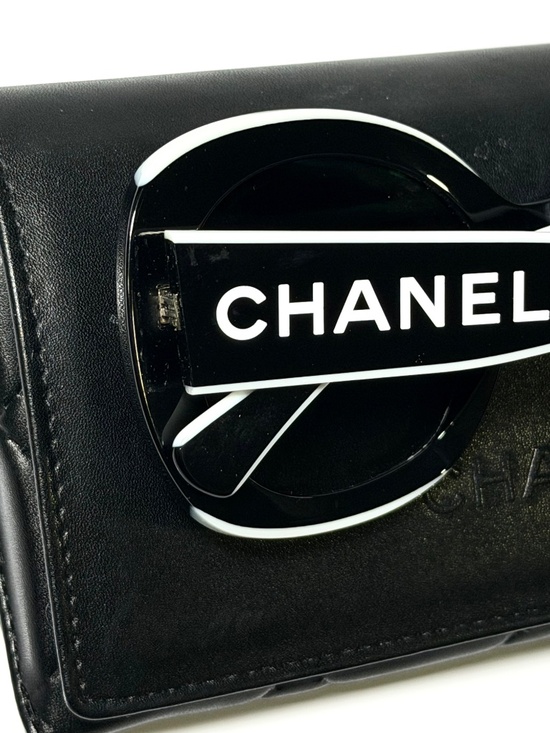 Chanel 71414 CC Logo Sunglasses – Black & White main image 13